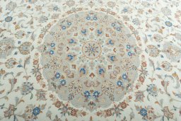Central medallion detail of New Kashan rug from Iran / Persia