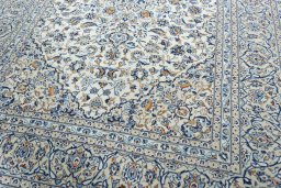 Close-up detail of 2000s Kashan rug from Iran / Persia showing Wool weave