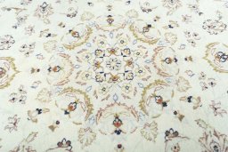 Central medallion detail of New Kashan rug from Iran / Persia