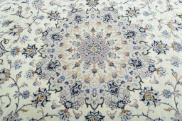 Central medallion detail of New Kashan rug from Iran / Persia