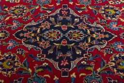 Central medallion detail of 2000s Kashan rug from Iran / Persia