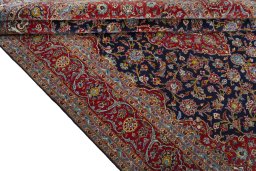 Close-up detail of New Kashan rug from Iran / Persia showing Cork weave