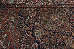 Close-up detail of 1930s Kashan rug from Iran / Persia showing Wool weave