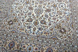 Close-up detail of 2000s Kashan rug from Iran / Persia showing Wool weave