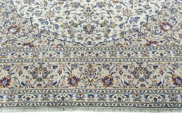 Full view of 2000s Kashan rug from Iran / Persia, 400 × 298 cm in Beige tones