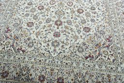 Close-up detail of 2000s Kashan rug from Iran / Persia showing Wool weave