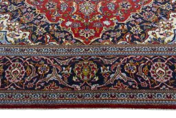 Full view of 2000s Kashan rug from Iran / Persia, 290 × 210 cm in Red tones
