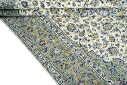 Close-up detail of 2000s Kashan rug from Iran / Persia showing Cork weave