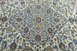 Central medallion detail of 2000s Kashan rug from Iran / Persia
