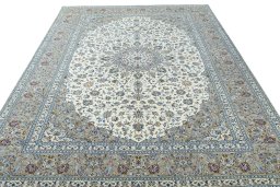 Surface texture of New Kashan rug with natural Wool and intricate pattern