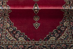 Close-up detail of 1930s Kashan rug from Iran / Persia showing Wool weave