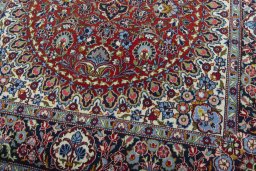Close-up detail of 2000s Kashan rug from Iran / Persia showing Cork weave