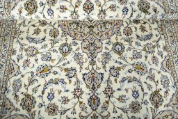 Close-up detail of 2000s Kashan rug from Iran / Persia showing Wool weave