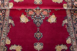 Close-up detail of 1930s Kashan rug from Iran / Persia showing Cork weave
