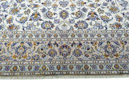 Full view of 2000s Kashan rug from Iran / Persia, 414 × 295 cm in Beige tones