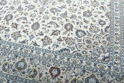 Close-up detail of 2000s Kashan rug from Iran / Persia showing Wool weave