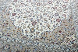 Close-up detail of 2000s Kashan rug from Iran / Persia showing Wool weave