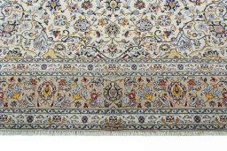 Full view of 2000s Kashan rug from Iran / Persia, 417 × 300 cm in Beige tones