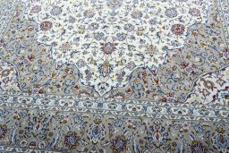 Close-up detail of 2000s Kashan rug from Iran / Persia showing Wool weave