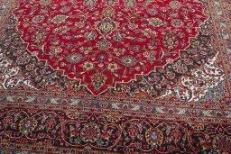 Close-up detail of 2000s Kashan rug from Iran / Persia showing Wool weave