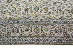Full view of 2000s Kashan rug from Iran / Persia, 430 × 297 cm in Beige tones