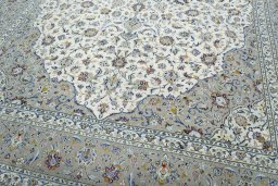 Close-up detail of 2000s Kashan rug from Iran / Persia showing Cork weave