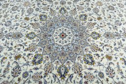 Central medallion detail of 2000s Kashan rug from Iran / Persia