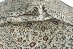 Surface texture of 2000s Kashan rug with natural Wool and intricate pattern