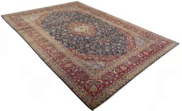 Close-up detail of 2000s Kashan rug from Iran / Persia showing Cork weave