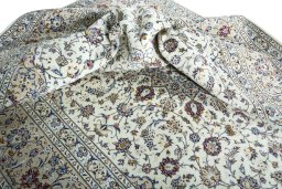 Surface texture of 2000s Kashan rug with natural Wool and intricate pattern
