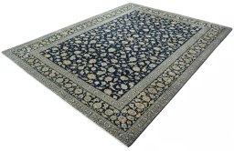 Corner detail of 1970s Kashan rug showing border pattern and Wool pile