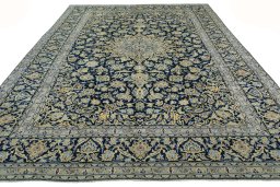 Surface texture of 1970s Kashan rug with natural Wool and intricate pattern