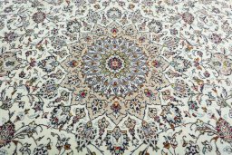 Central medallion detail of 2000s Kashan rug from Iran / Persia