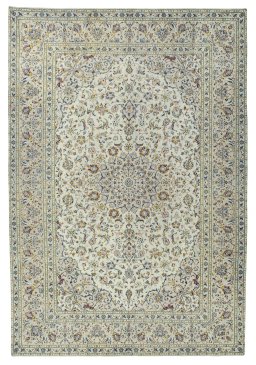 Full view of 1970s Kashan rug from Iran / Persia, 362 × 250 cm in Beige tones