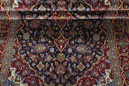 Close-up detail of New Kashan rug from Iran / Persia showing Cork weave