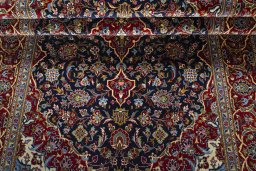 Close-up detail of New Kashan rug from Iran / Persia showing Cork weave