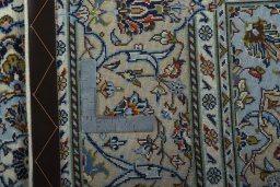 Central medallion detail of New Kashan rug from Iran / Persia