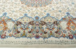 Close-up detail of 1970s Kashan rug from Iran / Persia showing Wool weave