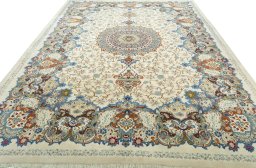 Surface texture of 1970s Kashan rug with natural Wool and intricate pattern