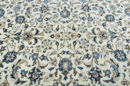 Central medallion detail of New Kashan rug from Iran / Persia