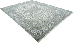 Close-up detail of New Kashan rug from Iran / Persia showing Cork weave