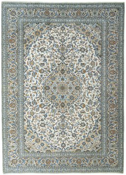 Full view of 2000s Kashan rug from Iran / Persia, 410 × 297 cm in Beige tones