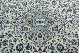 Central medallion detail of New Kashan rug from Iran / Persia