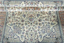 Close-up detail of New Kashan rug from Iran / Persia showing Wool weave