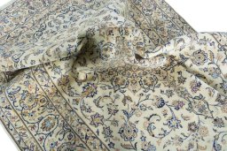 Surface texture of New Kashan rug with natural Wool and intricate pattern