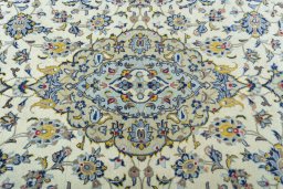 Central medallion detail of New Kashan rug from Iran / Persia
