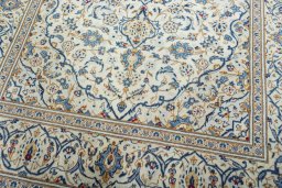 Close-up detail of 2000s Kashan rug from Iran / Persia showing Wool weave