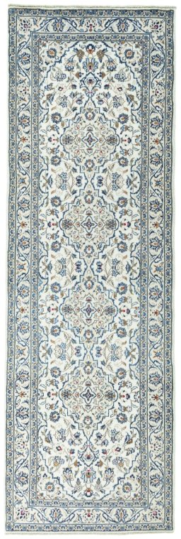 Full view of New Kashan rug from Iran / Persia, 300 × 97 cm in Beige tones