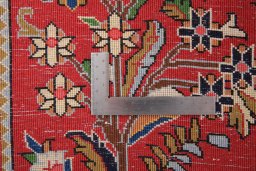 Close-up detail of 1970s Kashan rug from Iran / Persia showing Wool weave