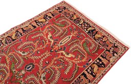 Surface texture of 1970s Kashan rug with natural Wool and intricate pattern
